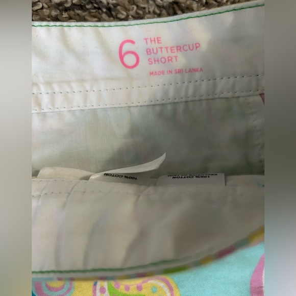 Lilly Pulitzer The Buttercup Short with scalloped hemline size 6 - Picture 3 of 9